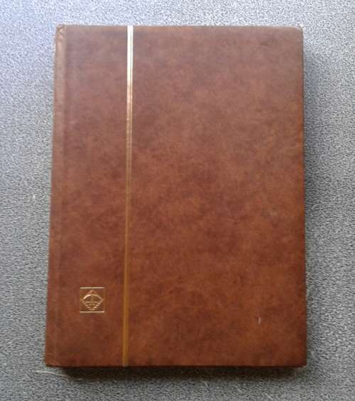 AS NEW LIGHTHOUSE 16/32 STOCKBOOK WITH DOUBLE GLASSINE INTERLEAVES.  EXCELLENT !