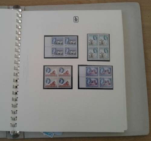 LOVELY HUGE S/RHODESIA AND RHODESIA COLLECTION. ALMOST COMPLETE. HUGE CV !!