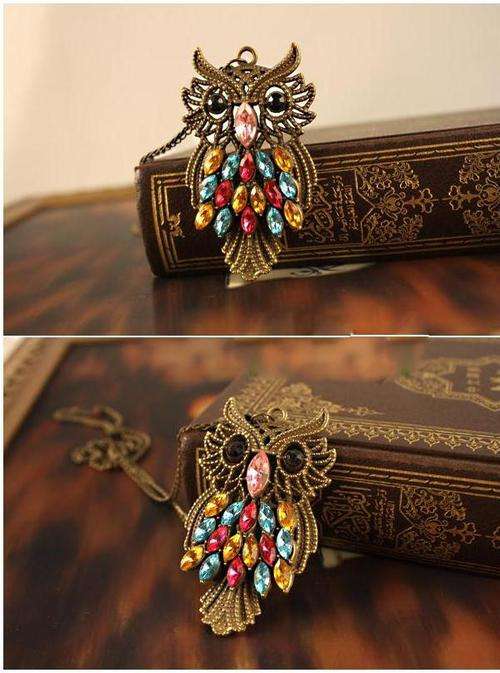 Owl pendant with rhinestones
