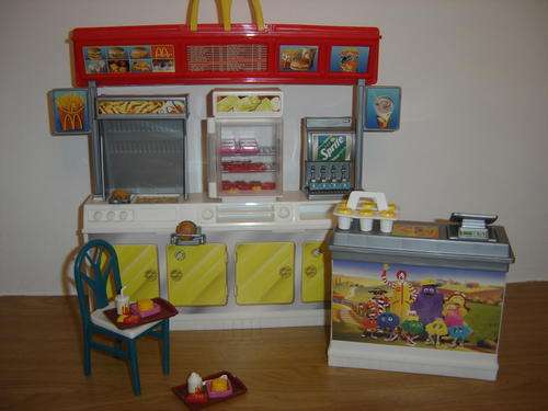 BARBIE MCDONALDS PLAY SET 2001