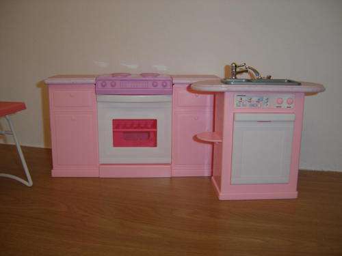 BARBIE KITCHEN FURNITURE
