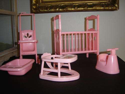 VINTAGE NURSERY PLAY SET BARBIE