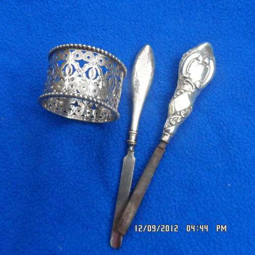 3 HALLMARKED SILVER ITEMS,NAPKIN RING,TWEEZER &MANICURE TOOL