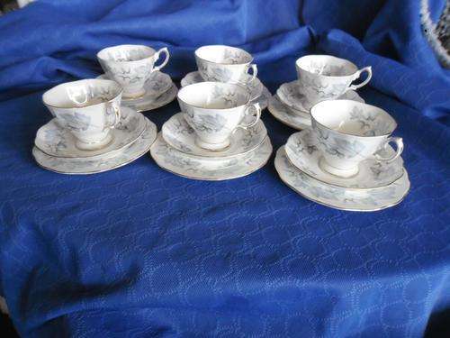 OLD ROYAL ALBERT TRIO "SILVER MAPLE"