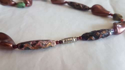 Elegant copper and green tone vintage bead necklace
