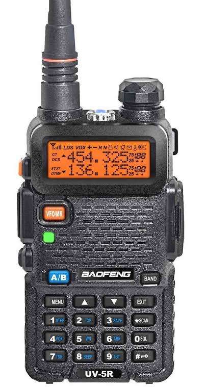 WALKIE TALKIE UV5R BAOFENG