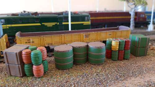 HO Scale Freight Car Loads set of 4 (painted)