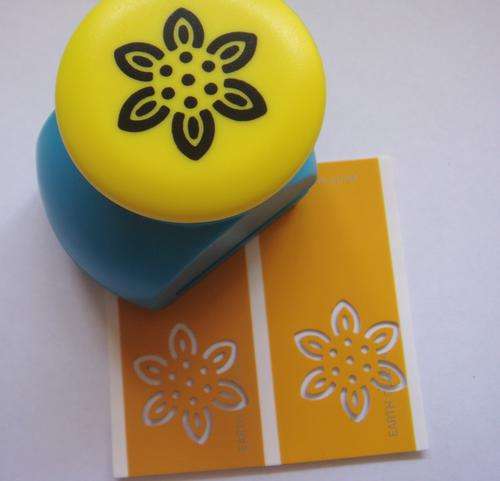 Big Craft Punch - Sunflower Shape