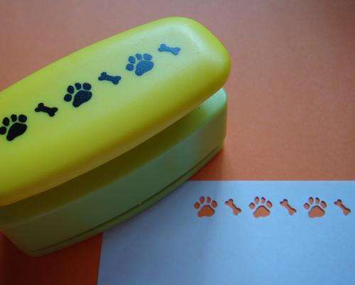 Border Craft Punch - Paws and Bones
