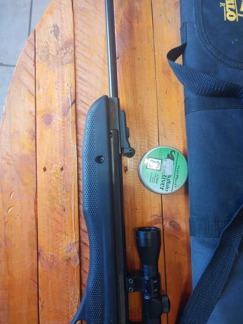 Air rifle Pellet gun