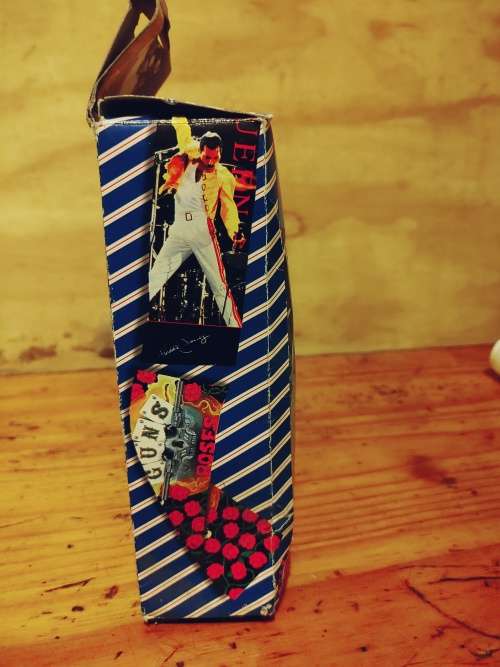 Elvis Drape/flag in box