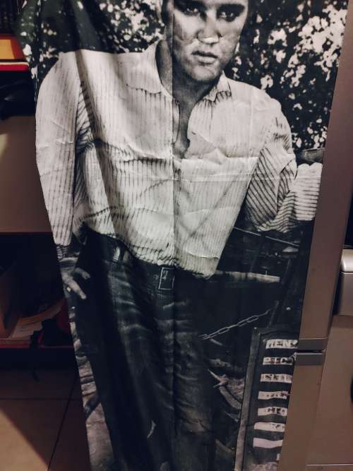 Elvis Drape/flag in box