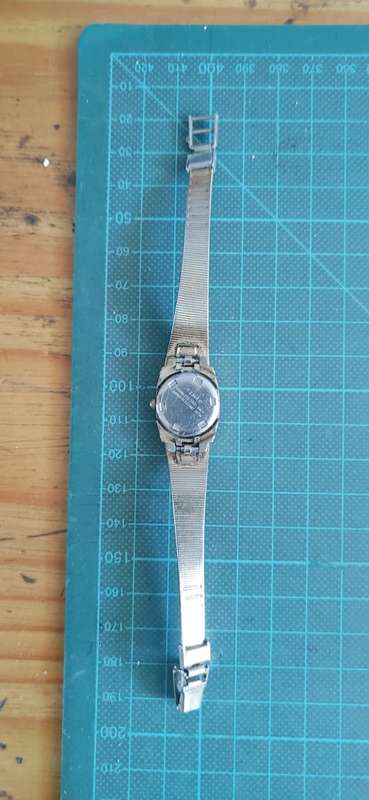 Tempo gold watch