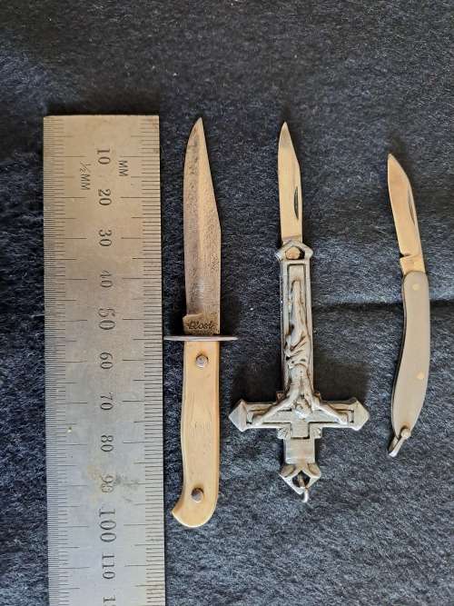 Knifes