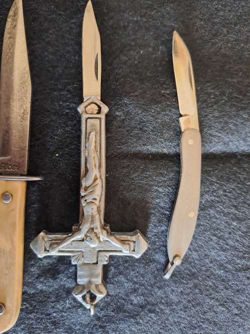 Knifes