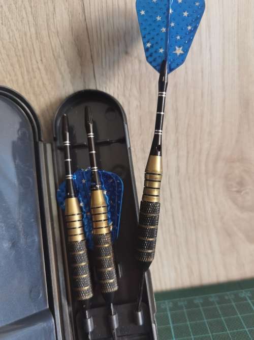 Darts level 3 black and Brass Unicorn