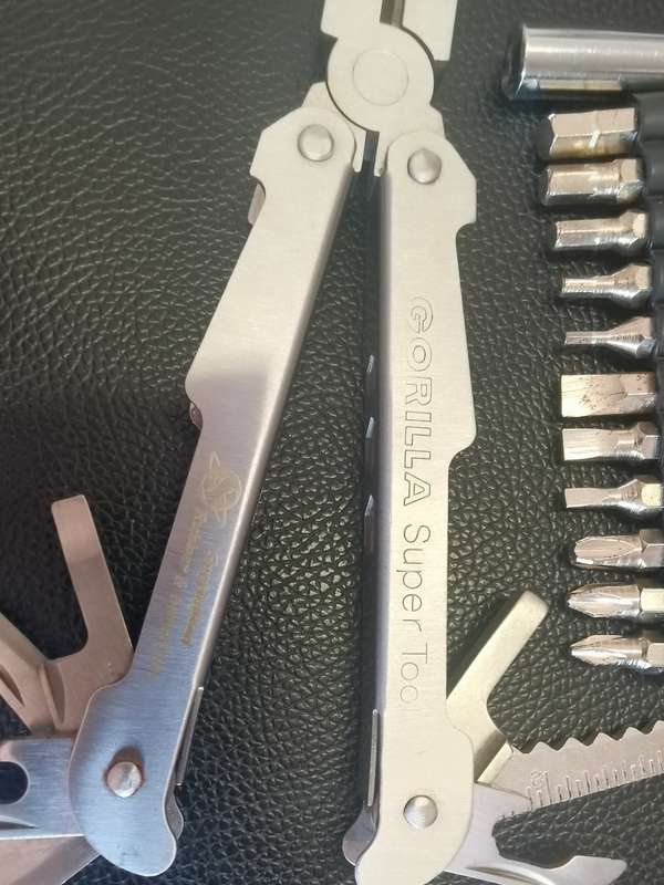 Pocket knife EDC multy tool