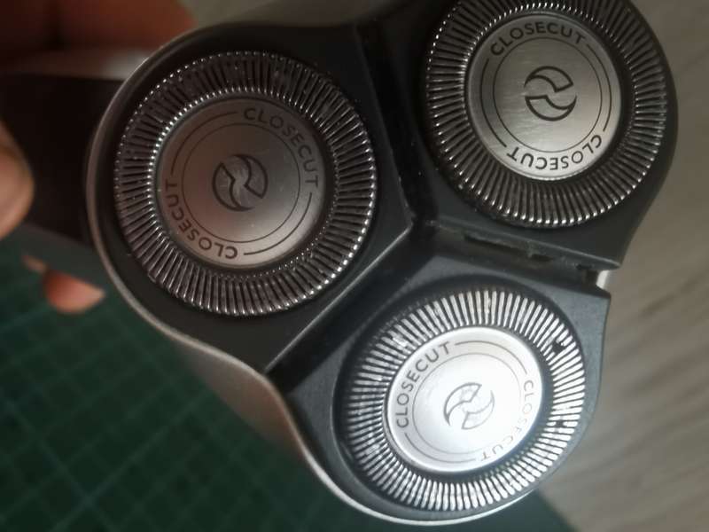 Philips close cut 3000 dry shaver