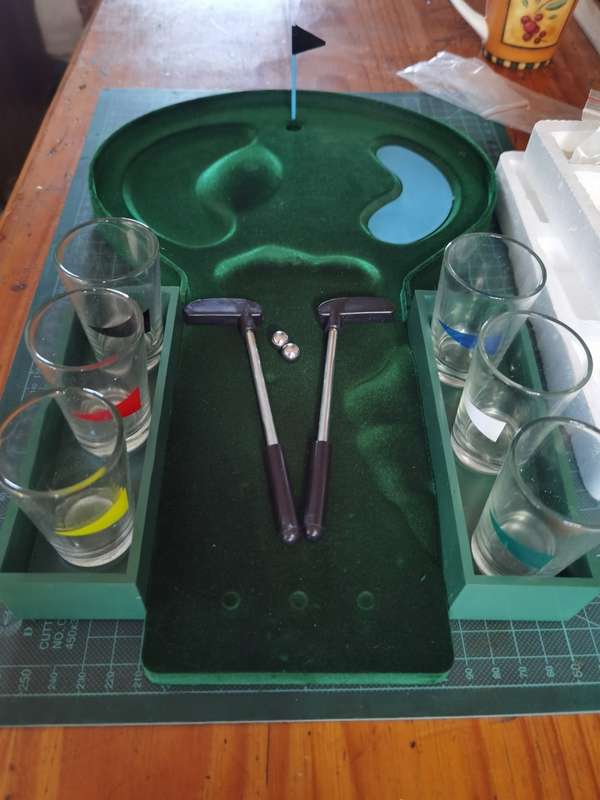 Drinking game see pics (no box) read Discription