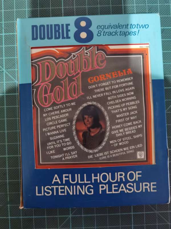 8 track Tape  Doble gold Cornelia