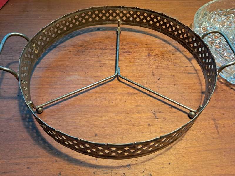 Vintage 1950's glass serving tray for posably dip and snacks has holder with handles