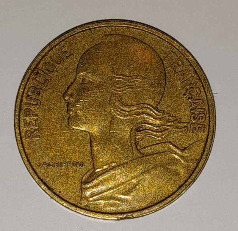 France 10 centimes Marianne 1967 Copper-aluminium-nickel (92% Copper, 6% Aluminium, 2% Nickel)