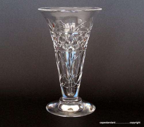 STUART CRYSTAL GLASS SPECIMEN VASE