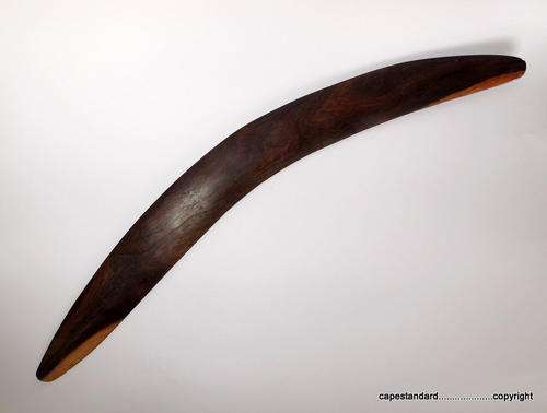 VINTAGE AUSTRALIAN HAND MADE/CARVED WOOD, ABORIGINAL BOOMERANG