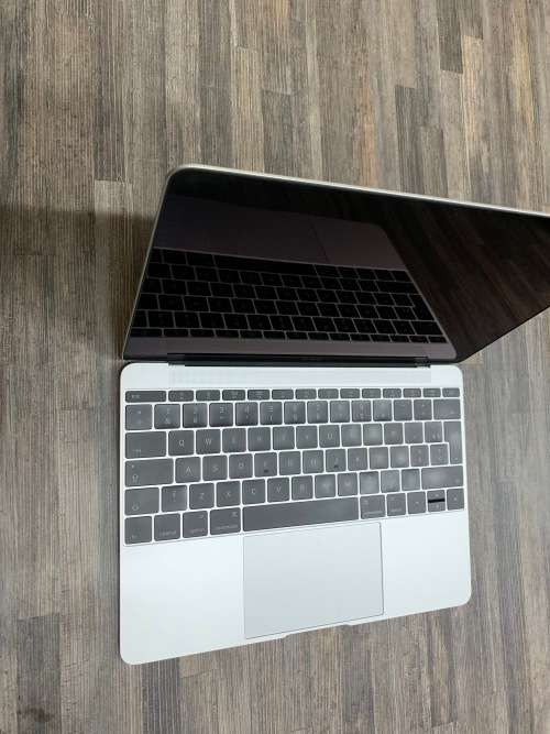 **CYBER WEEK SPECIAL**Space Grey**MacBook 12 Retina**2015**Core M3**256GB SSD**8GB**MOJAVE/WIN10**