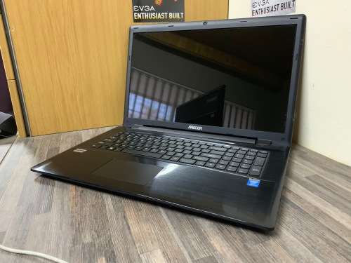 **ENGINEERING OR GAMING**MECER W970SU**17" HD+**CORE i7**16GB RAM**750GB HDD**