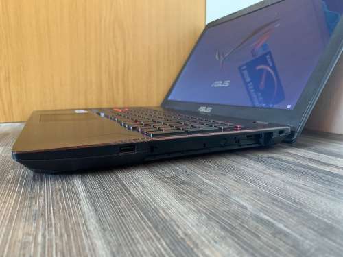 **ASUS GAMING LAPTOP**7th  CORE i7**15.6" HD LED**GTX 1050 Ti GRAPHICS**16GB DDR4**SSD**
