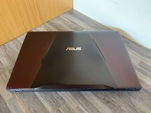 **ASUS GAMING LAPTOP**7th  CORE i7**15.6" HD LED**GTX 1050 Ti GRAPHICS**16GB DDR4**SSD**