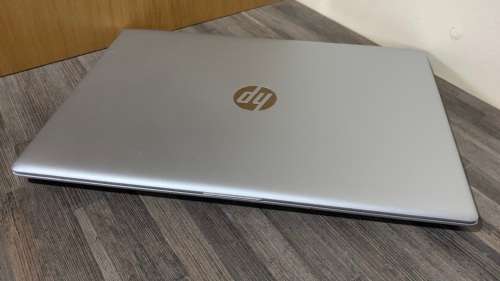 **HUGE SPEC**8th Gen Quad Core**HP PROBOOK 450 G5**8th GEN i5**8GB DDR4 RAM**500GB HDD*UHD Graphics*