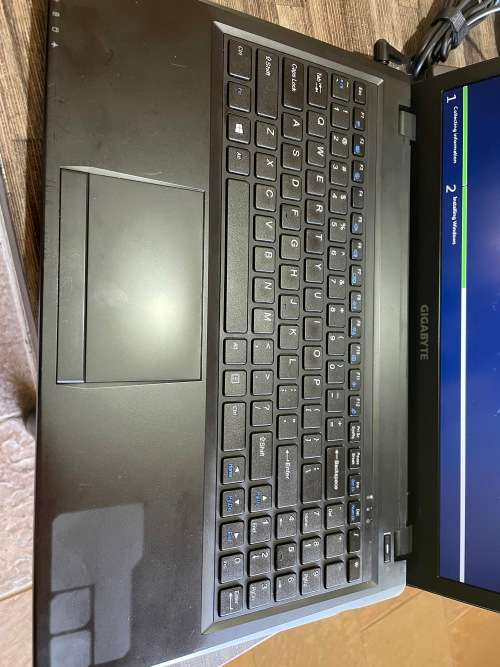 **MONSTER SPEC GAMING**Gigabyte P15**7th GEN QUAD CORE i7**15.6" FULL HD**GTX 950**16GB**256GB SSD**