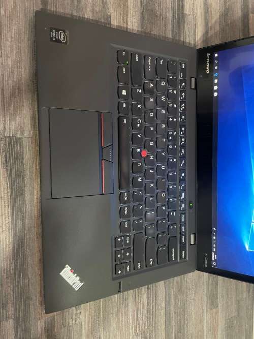 **LENOVO X1 CARBON ULTRABOOK**5th Gen CORE i5**128GB SSD**8Gb Memory**QHD TOUCHSCREEN**