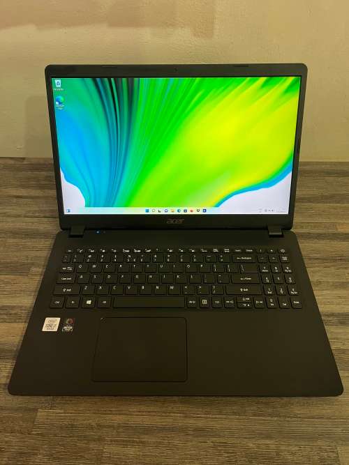 **MONSTER SPEC**ACER ASPIRE A315**10th Gen QUAD Core i7**8GB DDR4**512GB SSD**IRIS+ GPU**15.6" FHD**