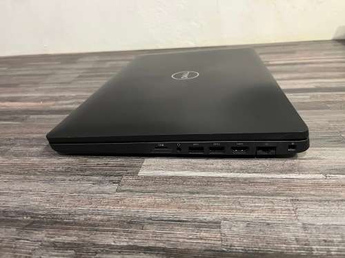 **GAMING OR ENGINEERING**Dell Precision 3540*8th Quad Core i7**16GB DDR4**512GB SSD**FHD**AMD RADEON