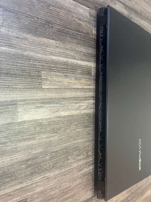 **ASUS Vivobook 15 X571**GAMING MONSTER**10th Gen i7**16GB DDR4**1TB SSD**GTX1650**