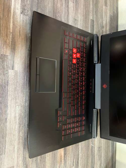 **MONSTER GAMING LAPTOP**HP OMEN 17 SHADOW**QUAD CORE I7**32Gb DDR4**2TB+SSD**8GB GTX 1070**17` FHD*