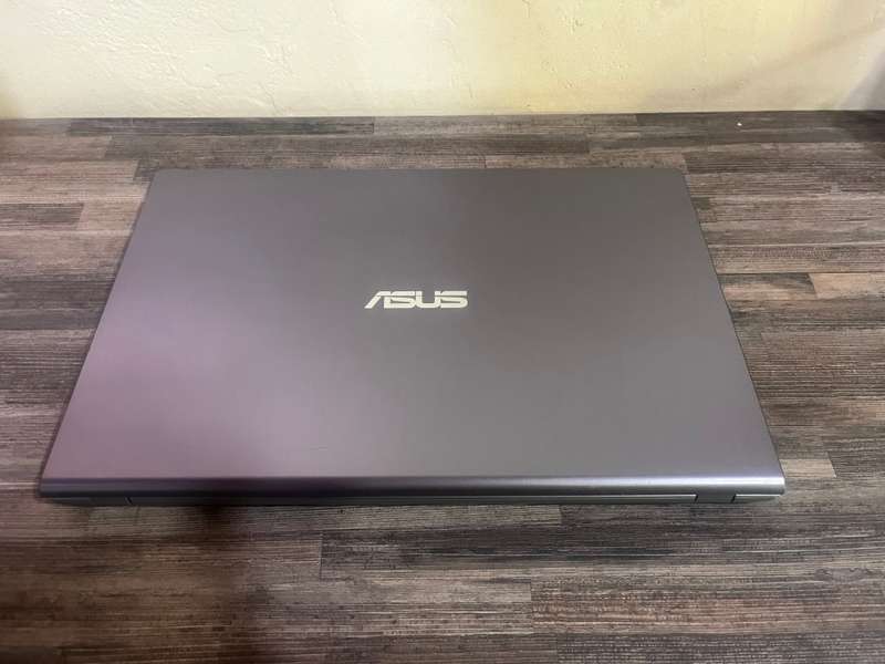 **LATEST**Asus X515**10th Gen i5**8GB DDR4**512GB SSD**NANO EDGE FHD**IRIS+ GPU**