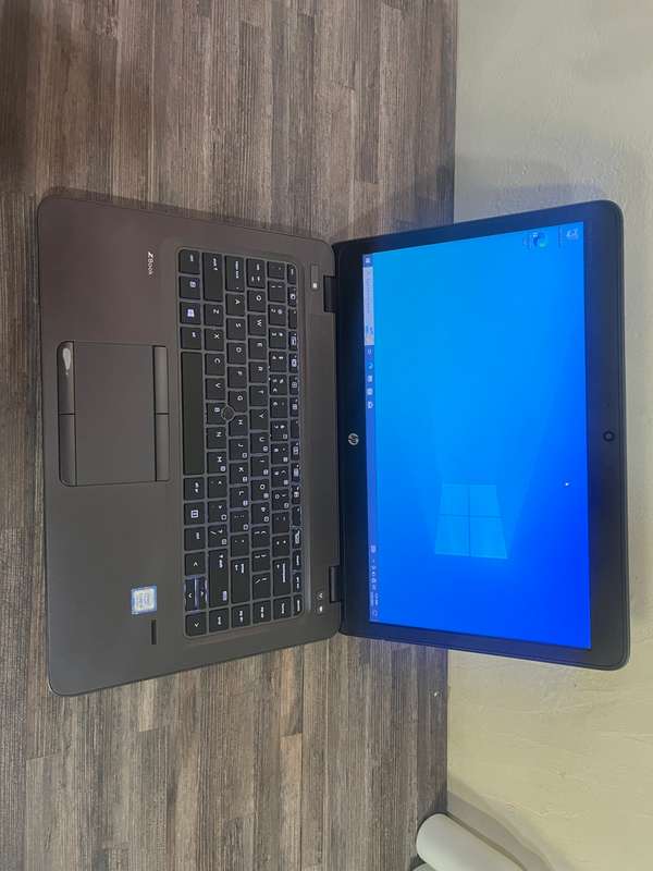 **MONSTER SPEC**HP Zbook 14**Core i5**8GB Ram**AMD FIREPRO GDDR5 Graphics**500GB HDD**