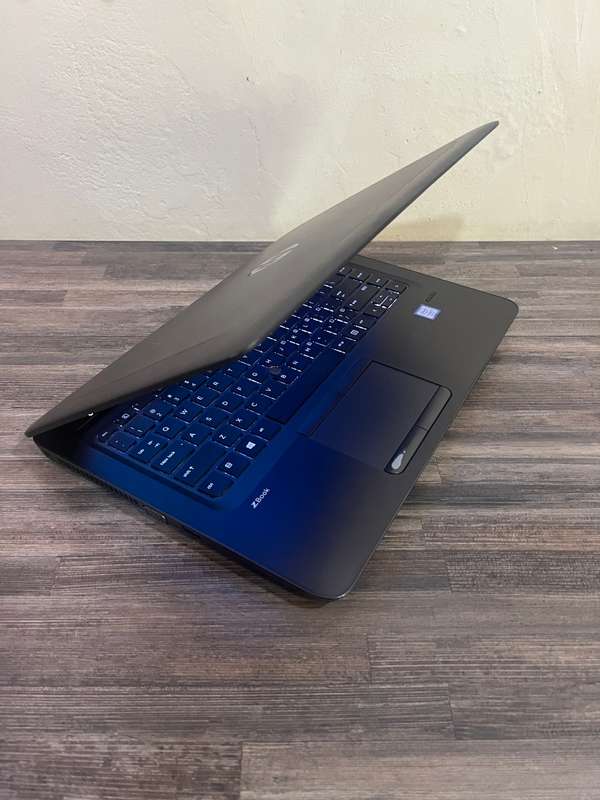 **MONSTER SPEC**HP Zbook 14**Core i5**8GB Ram**AMD FIREPRO GDDR5 Graphics**500GB HDD**