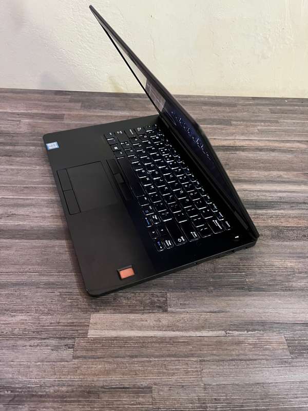 **MONSTER SPEC**Dell Latitude E7470**6th Gen Core i7**8GB Ram**512GB SSD**14.1`FHD**