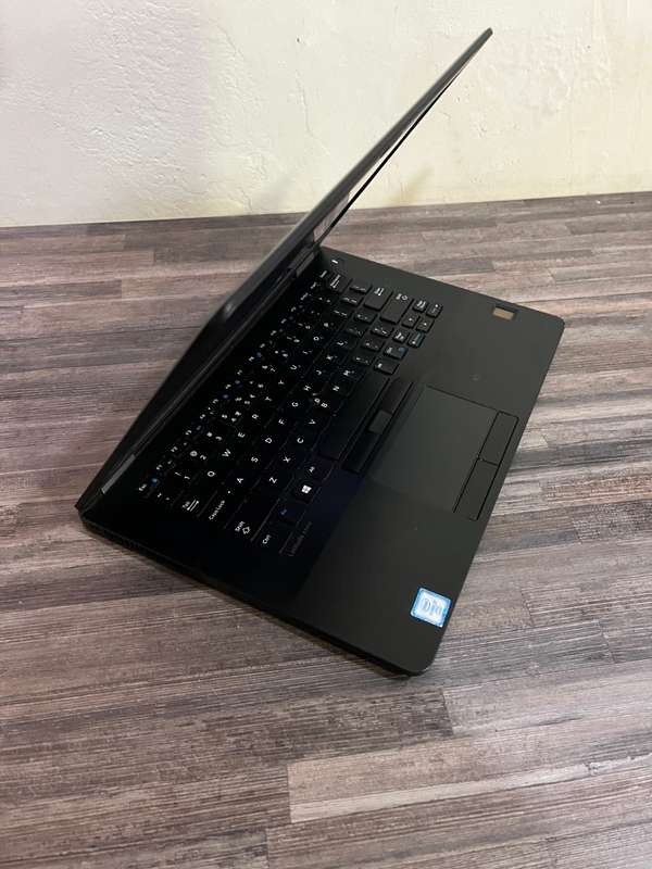 **MONSTER SPEC**Dell Latitude E7470**6th Gen Core i7**8GB Ram**512GB SSD**14.1`FHD**