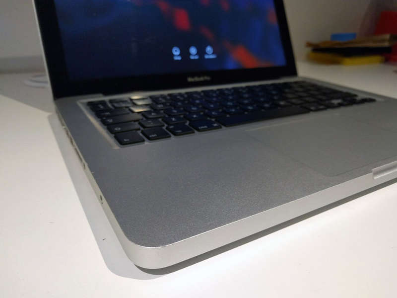 CRAZY PRICE! Macbook Pro 13" Late 2011 with i5, 8GB ram, 500GB HDD **READ DESCRIPTION**
