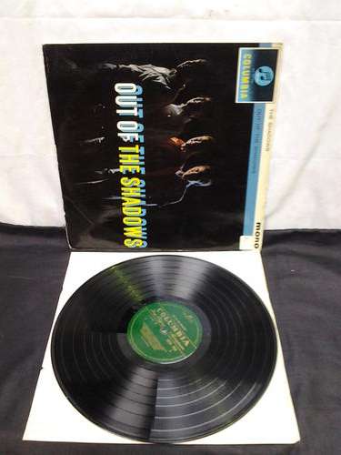 THE SHADOWS, OUT OF THE SHADOWS VINYL/ RECORD/LP MADE IN GT BRITAIN