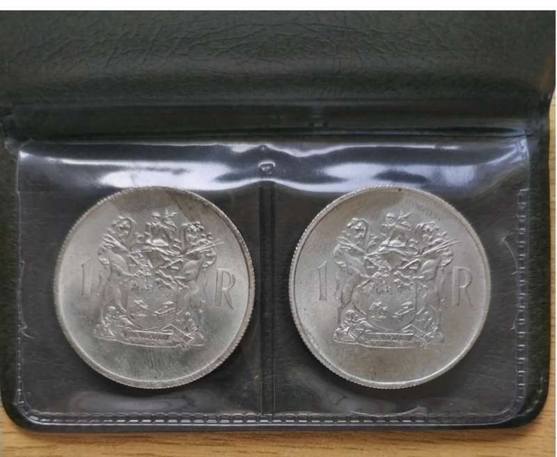Crazy R1 Start! 1969 R1 Coin Set. Pure Silver