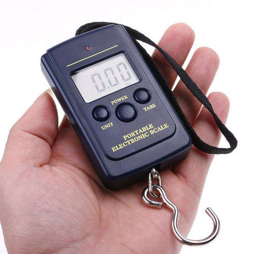 40kg Pocket scale / fishing scale. Very accurate and handy.