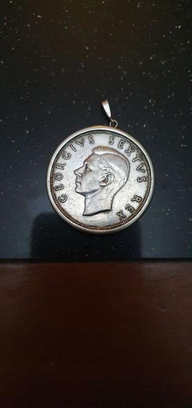1948 South African 5 Shilling In Clasp