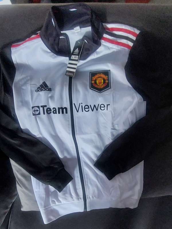 track suit top and bottom size medium